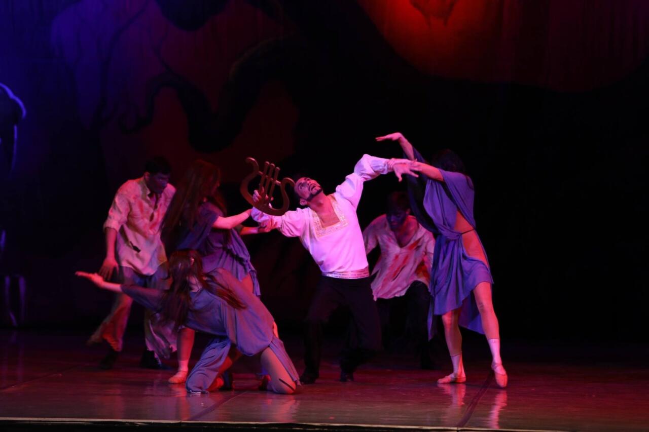 В Баку представили одноактный спектакль "Орфей и Эвридика"