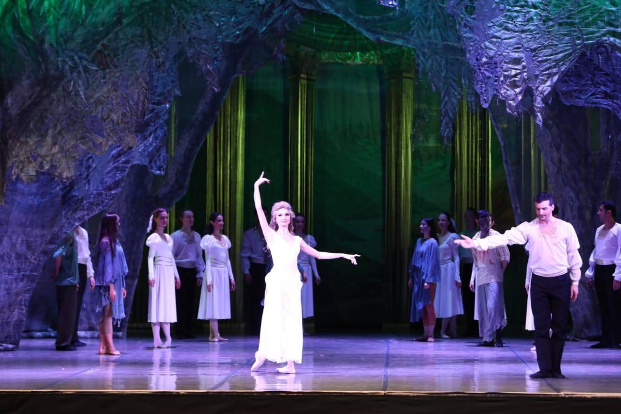 В Баку представили одноактный спектакль "Орфей и Эвридика"