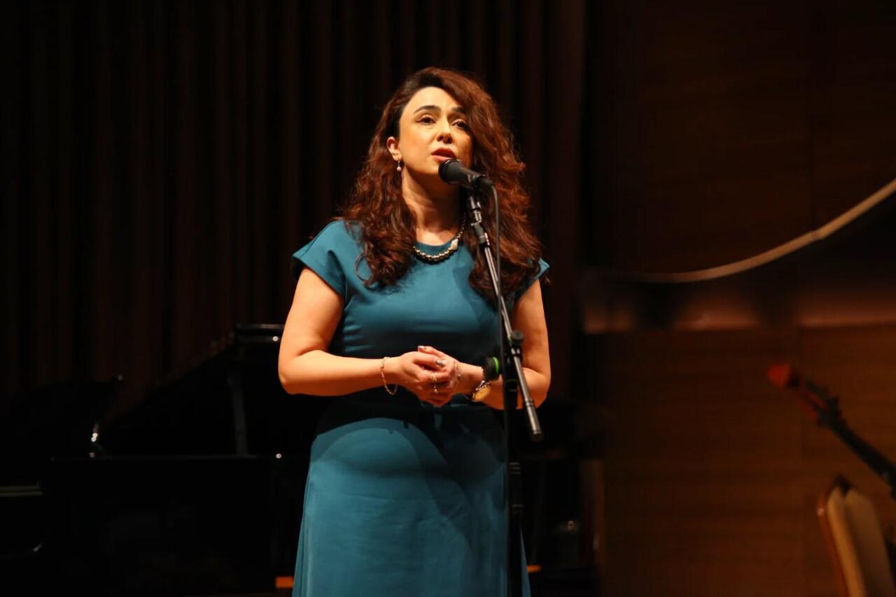 "last postlude-post..." - произведение в котором пауза говорит не меньше, чем звук