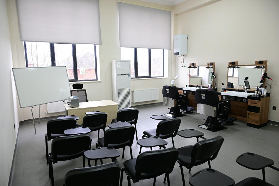 Prezident İlham Əliyev Lənkəran Dövlət Peşə Təhsil Mərkəzinin açılışında iştirak edib