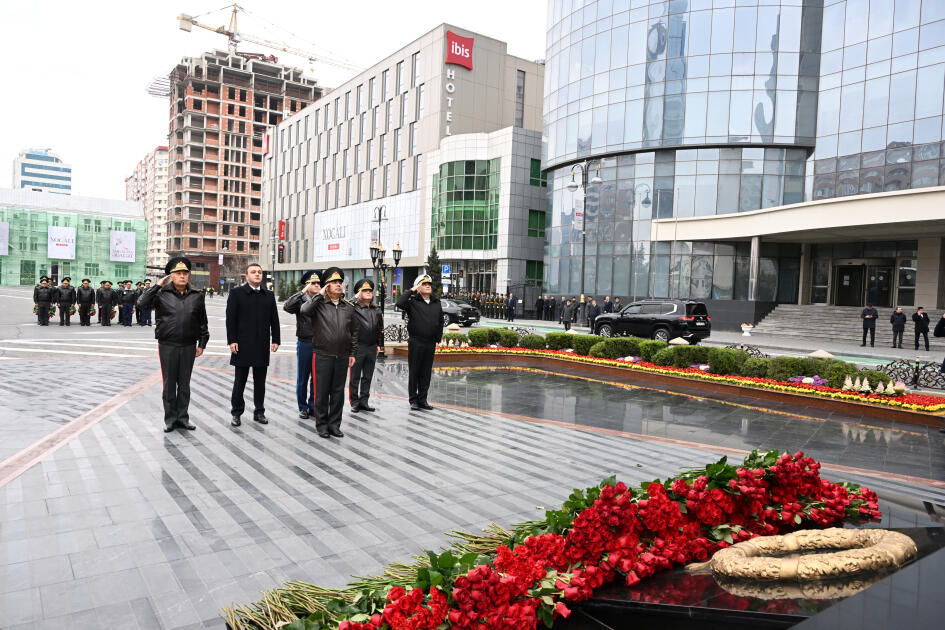 Официальные лица государства и правительства посетили памятник жертвам Ходжалинского геноцида