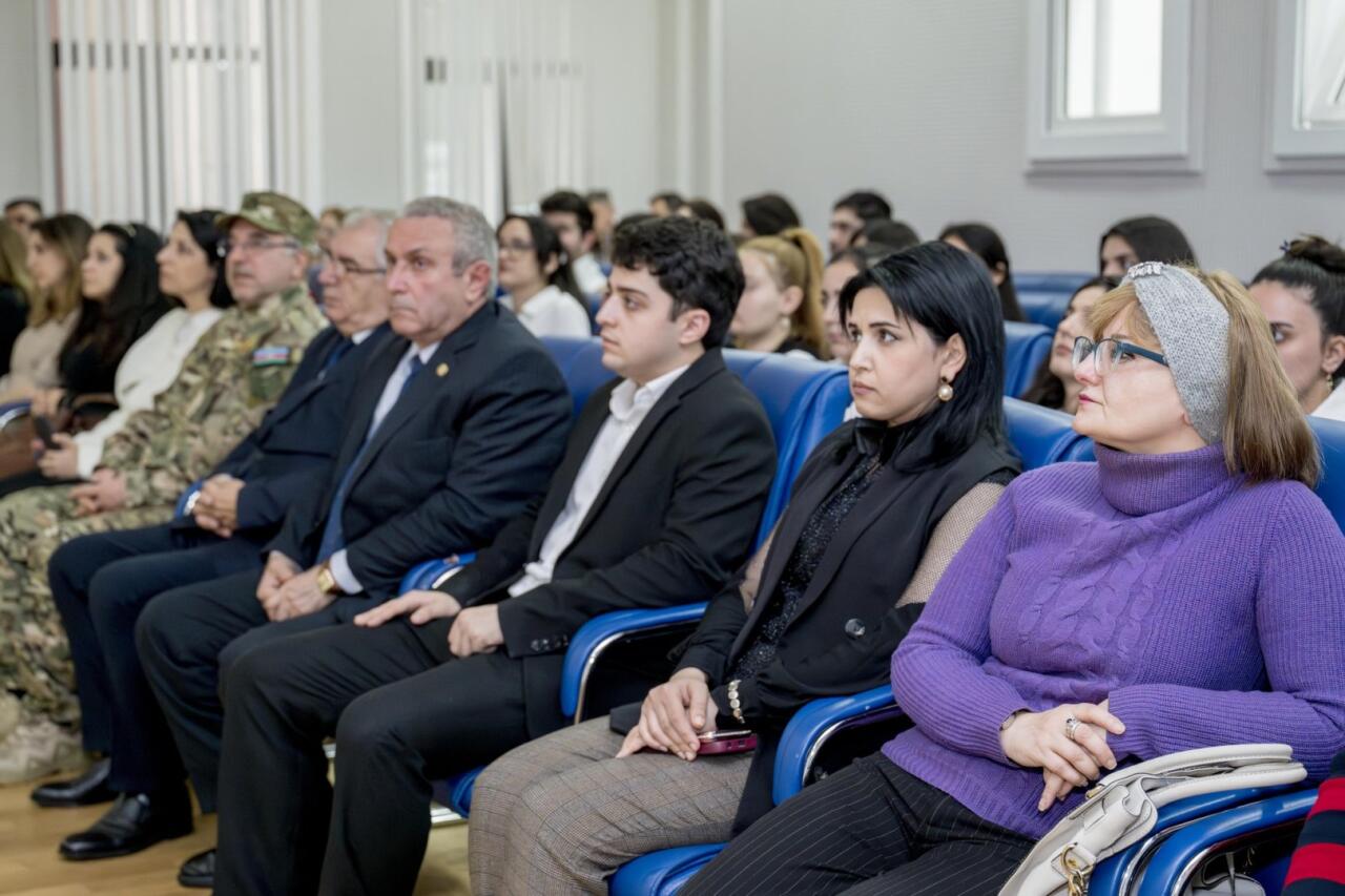 Память о жертвах Ходжалинского геноцида в картинах азербайджанских художников
