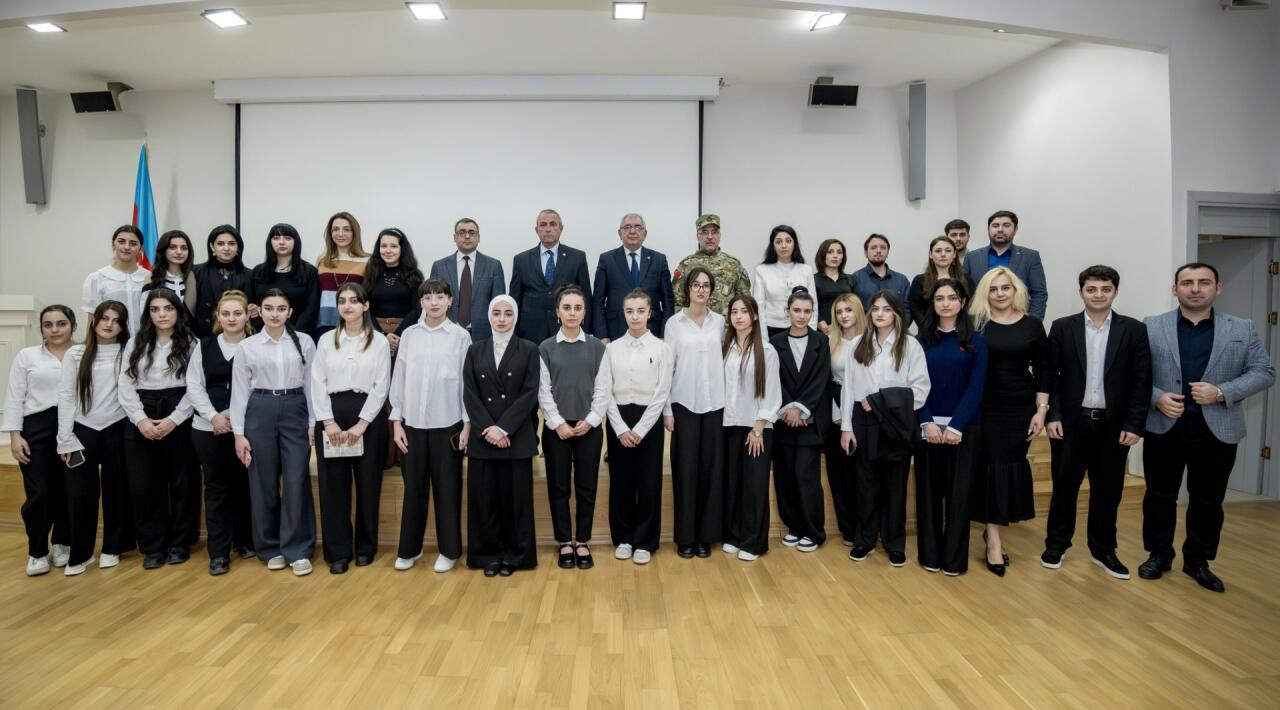 Память о жертвах Ходжалинского геноцида в картинах азербайджанских художников