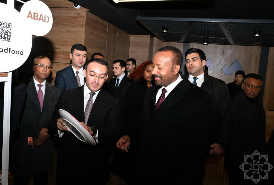Efiopiyanın Baş naziri "ASAN xidmət" mərkəzini ziyarət edib