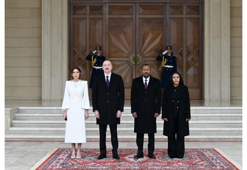В Баку состоялась церемония официальной встречи премьер-министра Эфиопии