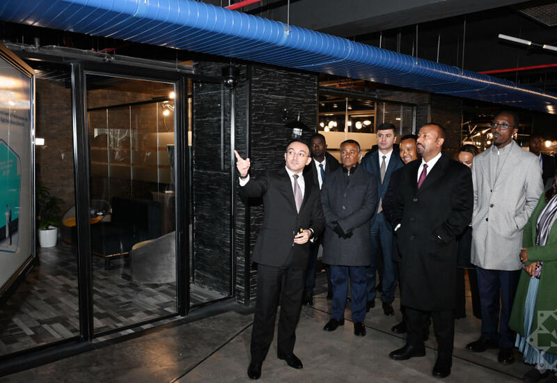 Efiopiyanın Baş naziri "ASAN xidmət" mərkəzini ziyarət edib