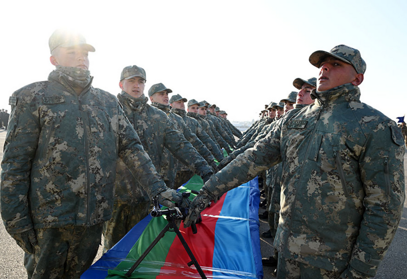 В Азербайджане предложили давать отсрочку от призыва студентам-заочникам