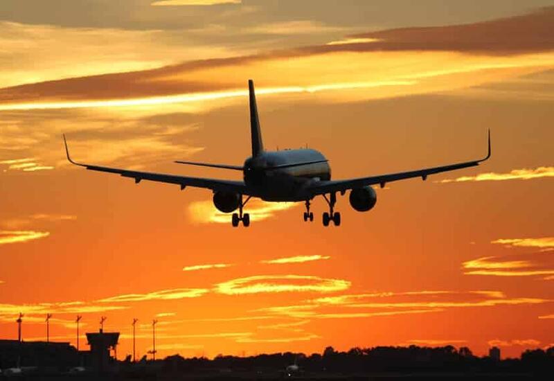 Əbu-Dabidən Bakıya hərəkət edən aviareys bu səbəbdən geri qayıdır