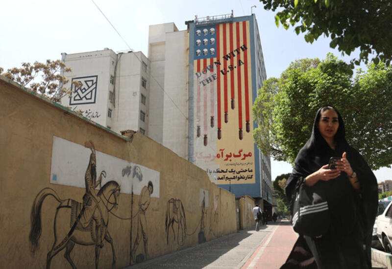 Власти США призвали американцев покинуть Иран