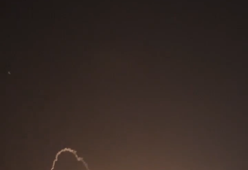 Момент взрыва пусковой установки баллистической ракеты в Иране