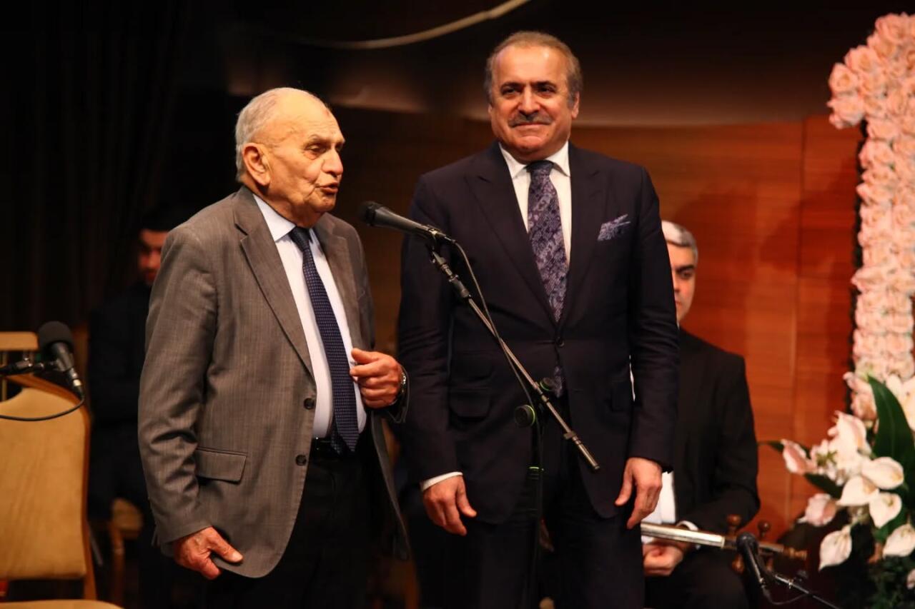 В Баку состоялся торжественный вечер к 115-летию тариста Бахрама Мансурова