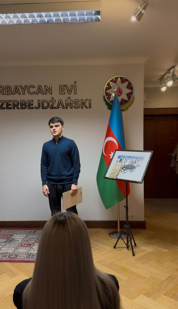 В Варшаве продемонстрирован фильм "Набат", повествующий о Карабахской войне