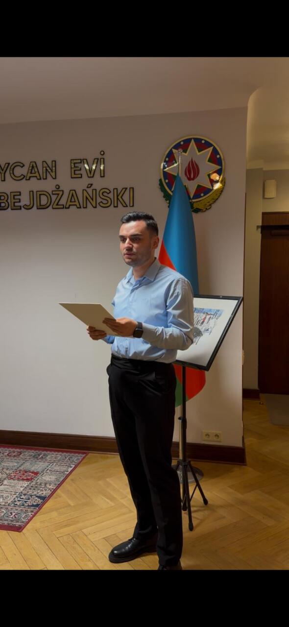 В Варшаве продемонстрирован фильм "Набат", повествующий о Карабахской войне