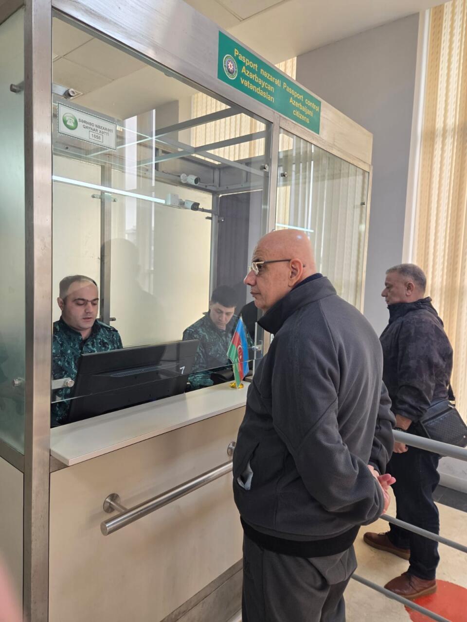 Около 200 человек эвакуированы из Ирана в Азербайджан