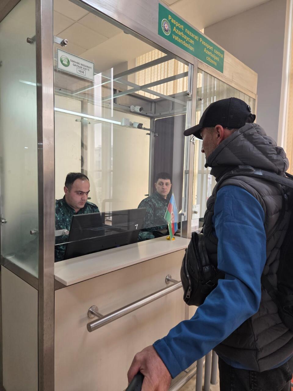 Около 200 человек эвакуированы из Ирана в Азербайджан