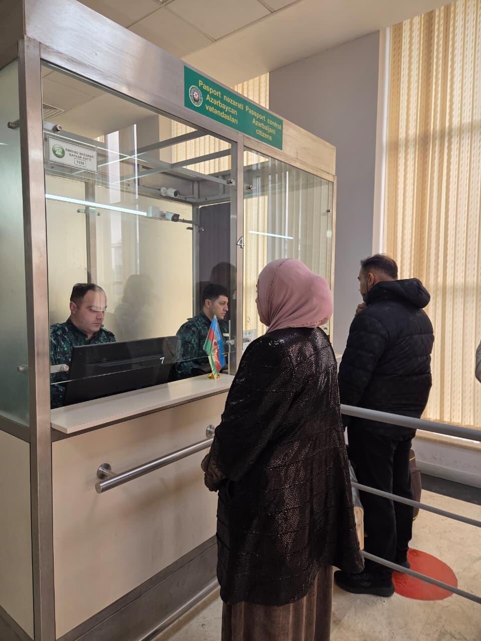 Около 200 человек эвакуированы из Ирана в Азербайджан