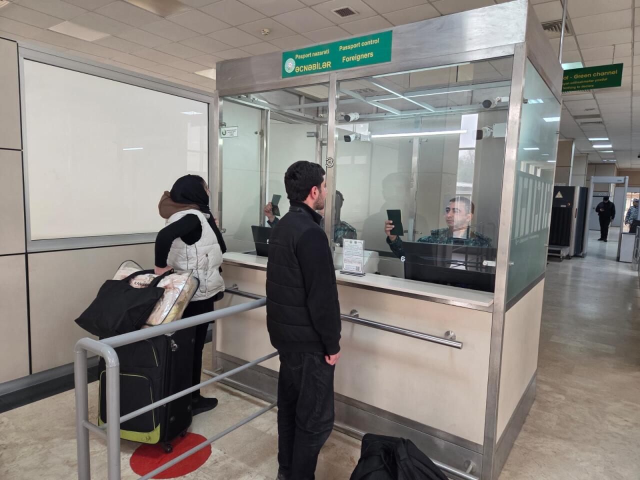 Около 200 человек эвакуированы из Ирана в Азербайджан