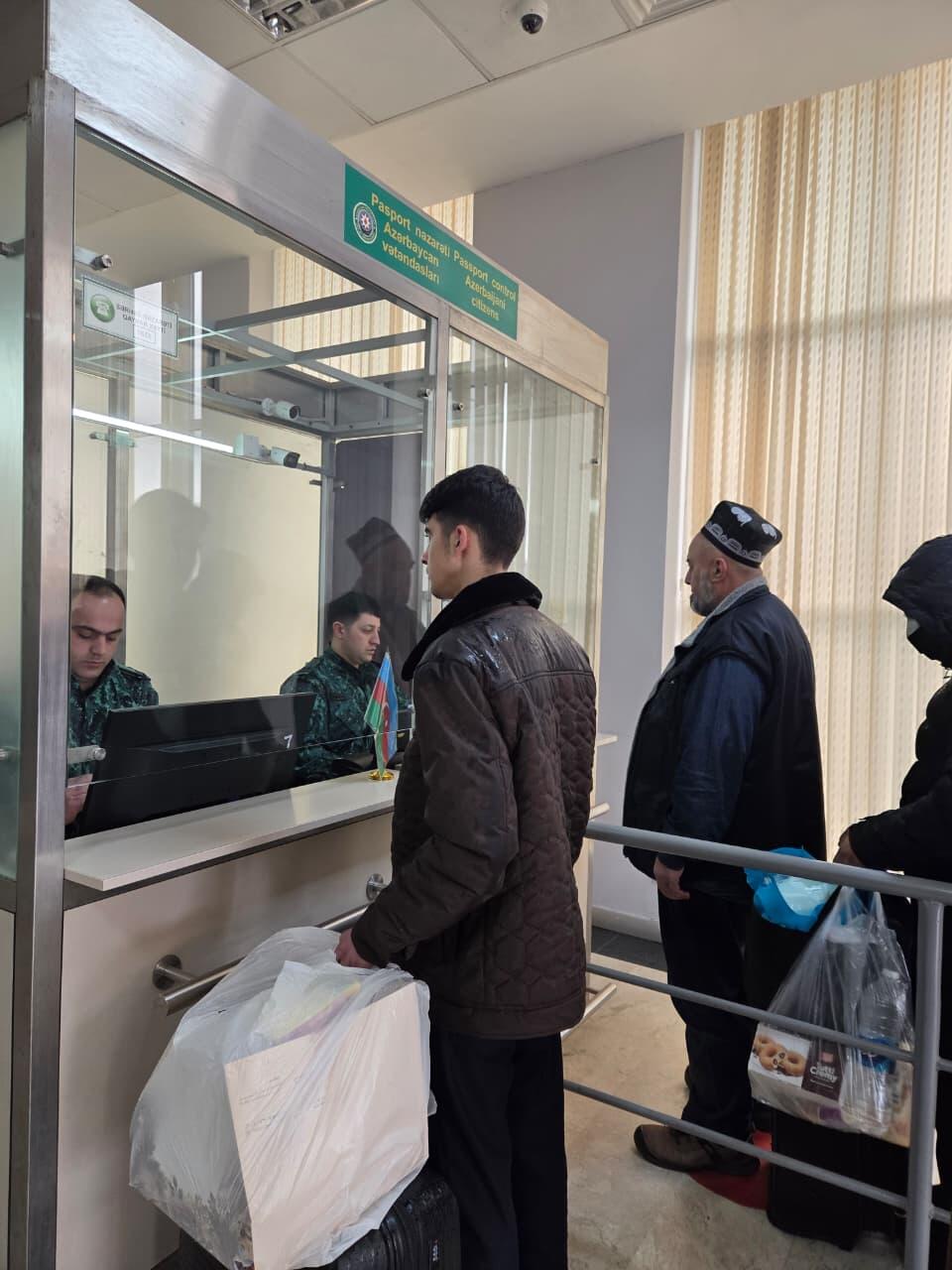 Около 200 человек эвакуированы из Ирана в Азербайджан