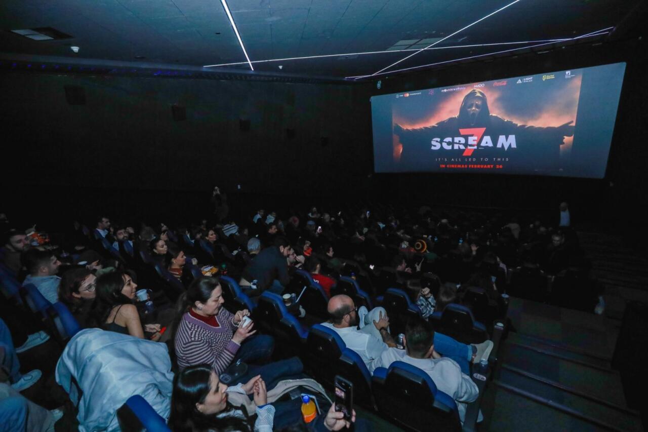 В Баку прошел предпремьерный показ долгожданного хоррора "Крик 7"