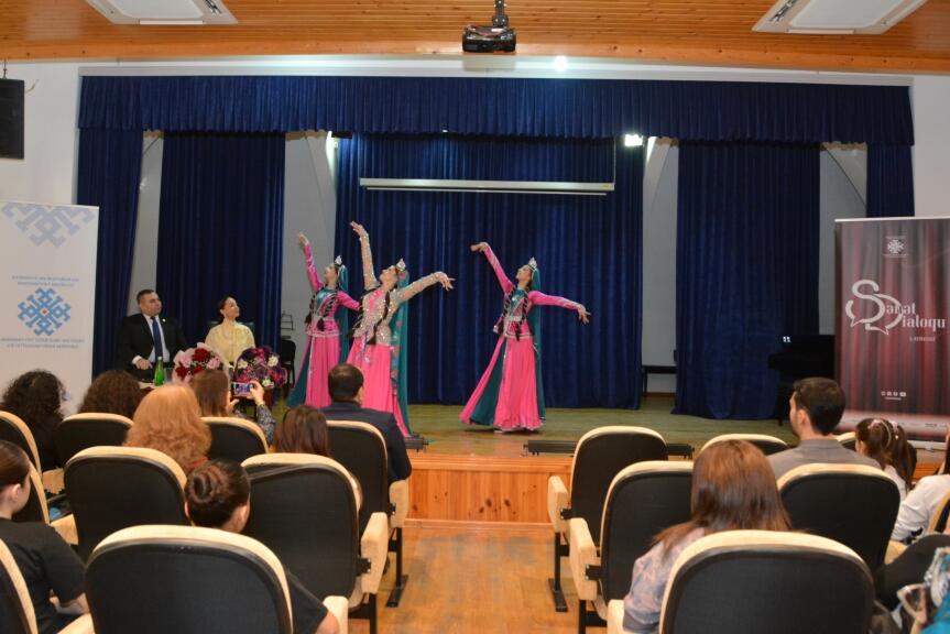 Первой гостьей нового проекта MEMİM "Диалог об искусстве" стала народная артистка Тарана Мурадова