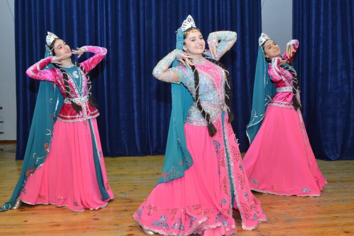 Первой гостьей нового проекта MEMİM "Диалог об искусстве" стала народная артистка Тарана Мурадова