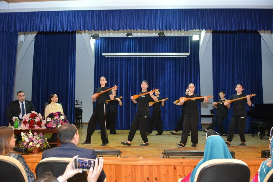 Первой гостьей нового проекта MEMİM "Диалог об искусстве" стала народная артистка Тарана Мурадова