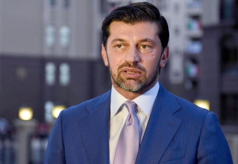 Ad gününə görə Dubaya getmişdi, qayıda bilmir