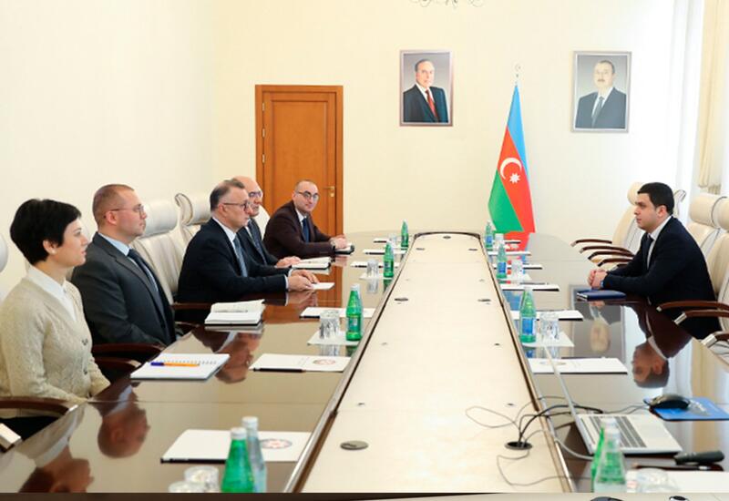 В Министерстве здравоохранения Азербайджана состоялась встреча с победителем IV конкурса «Yüksəliş»