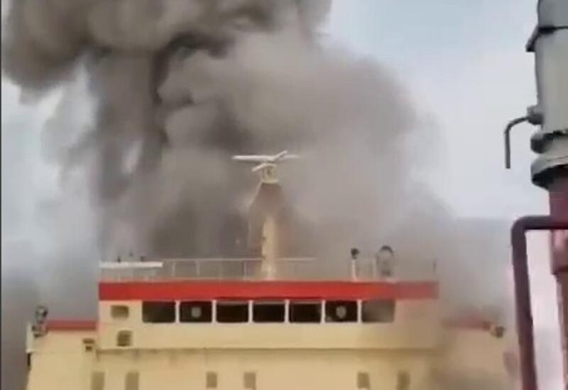 Катер-беспилотник поразил танкер у берегов Омана