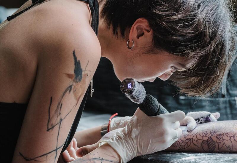 Tatu görmə pozğunluğuna səbəb ola bilər