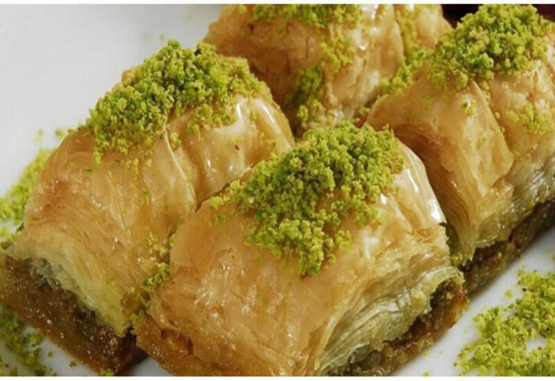 Türk paxlavası alarkən diqqət edin