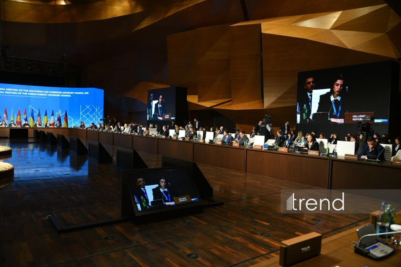 В Баку проходят заседания Консультативных советов по Южному газовому коридору и "зеленой" энергетике