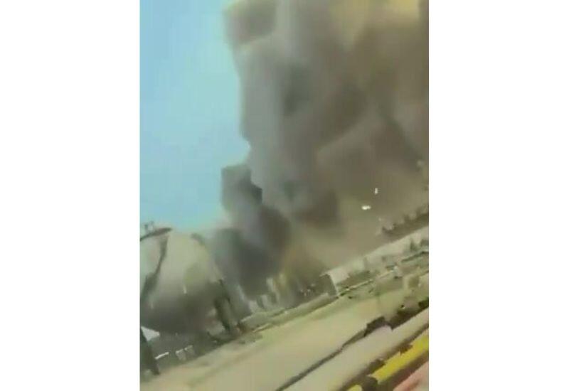 Иран нанес второй удар по крупнейшему НПЗ Саудовской Аравии