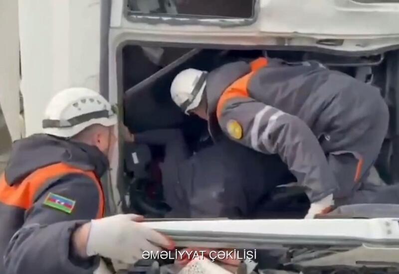 Bakı-Quba magistralında yük avtomobilləri toqquşub