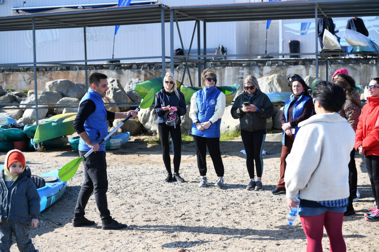 В Баку прошел праздничный заезд по гребле
