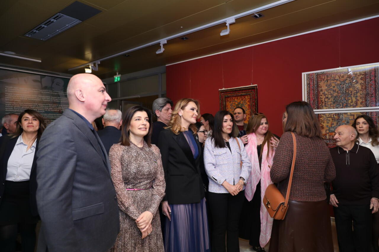 Картины, от которых замирает дыхание. Магия суфизма Джамили Гашимовой