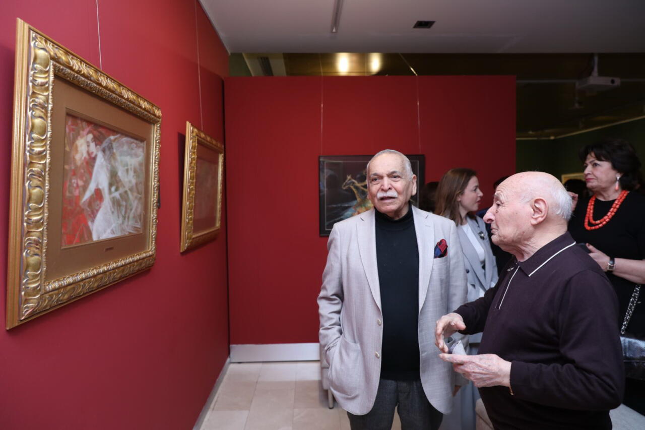 Картины, от которых замирает дыхание. Магия суфизма Джамили Гашимовой