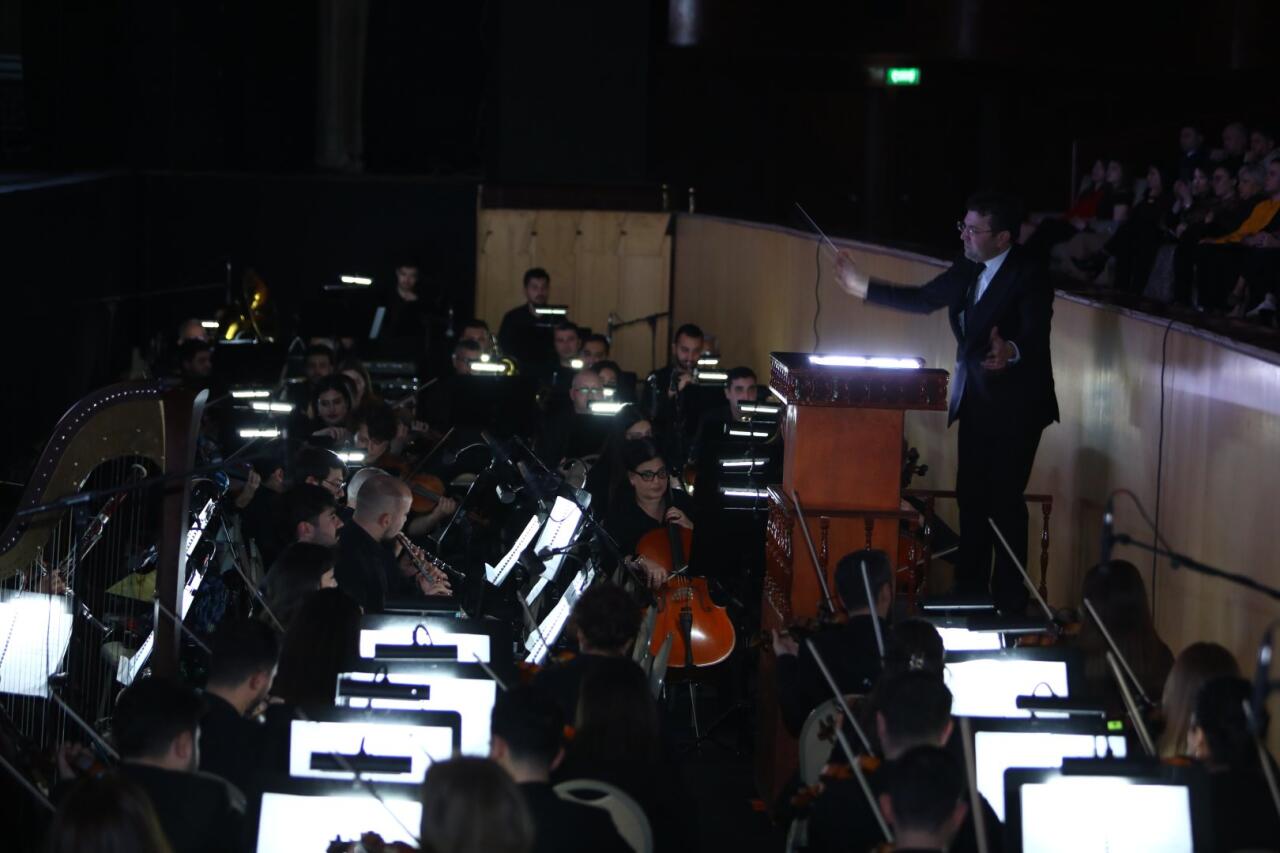 Грандиозная премьера "Насими" - впервые в Азербайджане представлена опера с применением ИИ