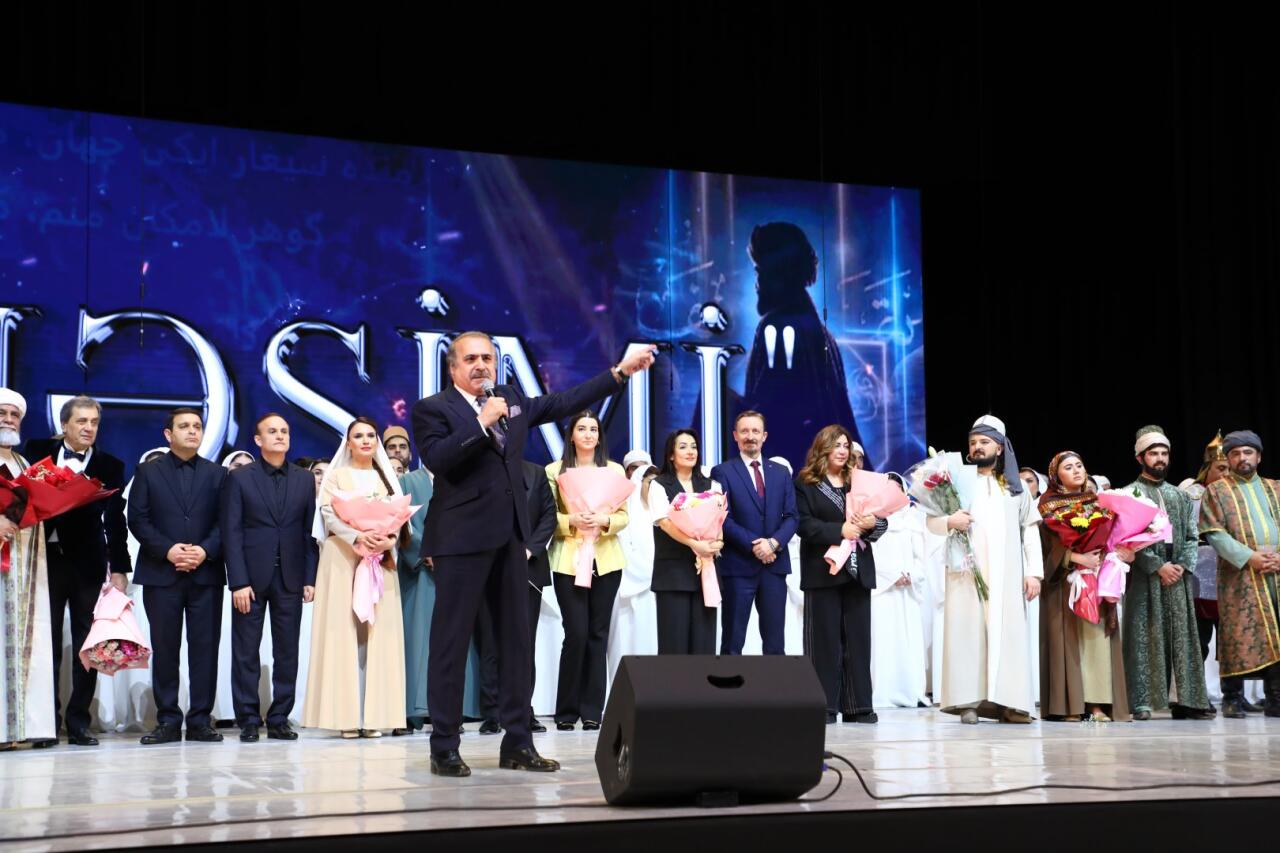 Грандиозная премьера "Насими" - впервые в Азербайджане представлена опера с применением ИИ