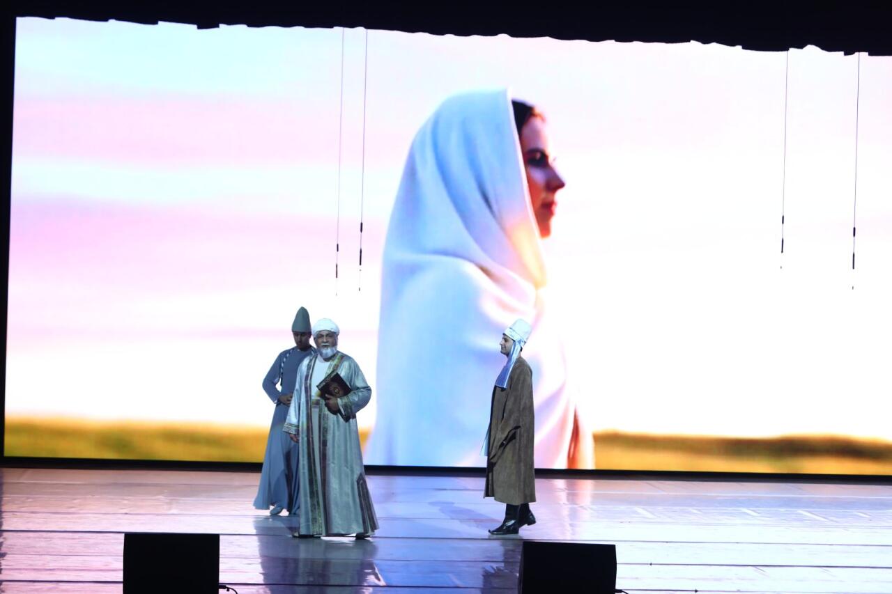 Грандиозная премьера "Насими" - впервые в Азербайджане представлена опера с применением ИИ