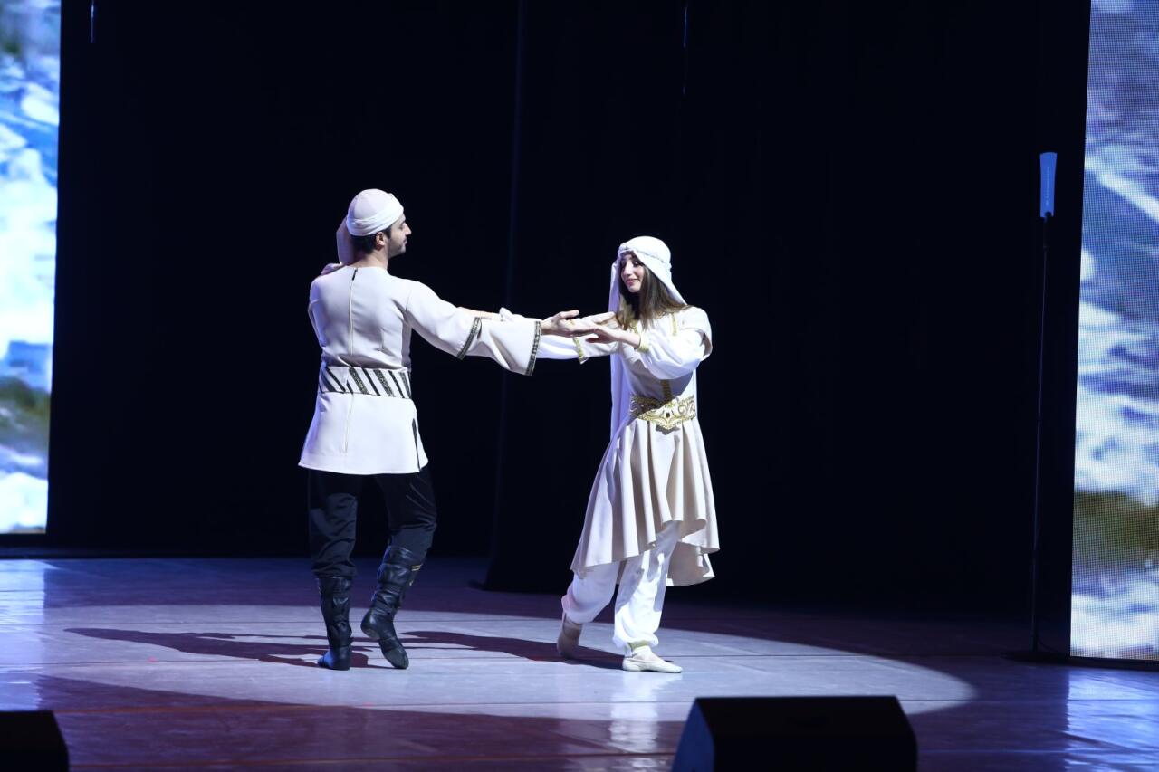 Грандиозная премьера "Насими" - впервые в Азербайджане представлена опера с применением ИИ