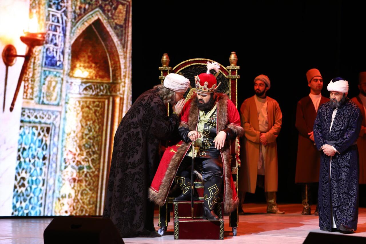 Грандиозная премьера "Насими" - впервые в Азербайджане представлена опера с применением ИИ