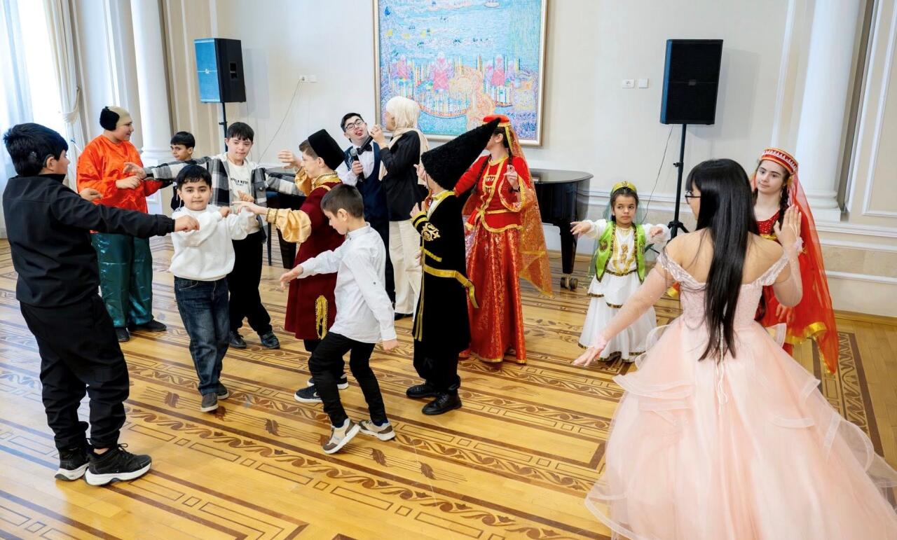 Танцы величественных гор и душевные мелодии Азербайджана