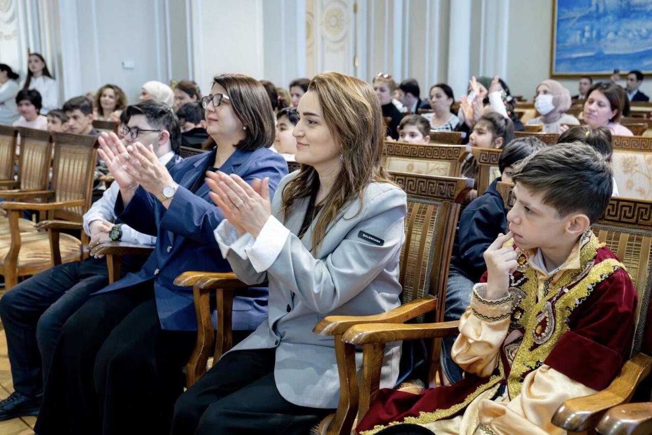 Танцы величественных гор и душевные мелодии Азербайджана