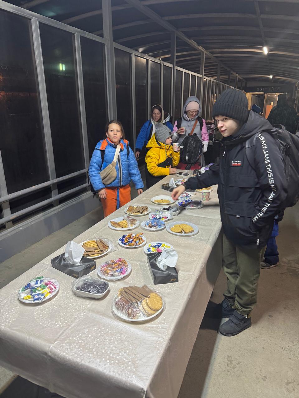 В Азербайджан из Ирана эвакуировано почти 1200 человек