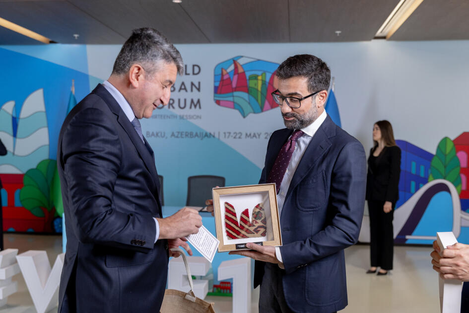 В рамках WUF13 подписан Меморандум о сотрудничестве с ОАО «Чистый город»