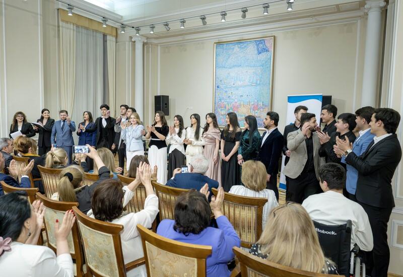 В Баку прошел вечер ансабля "Zəfər Yurdu"