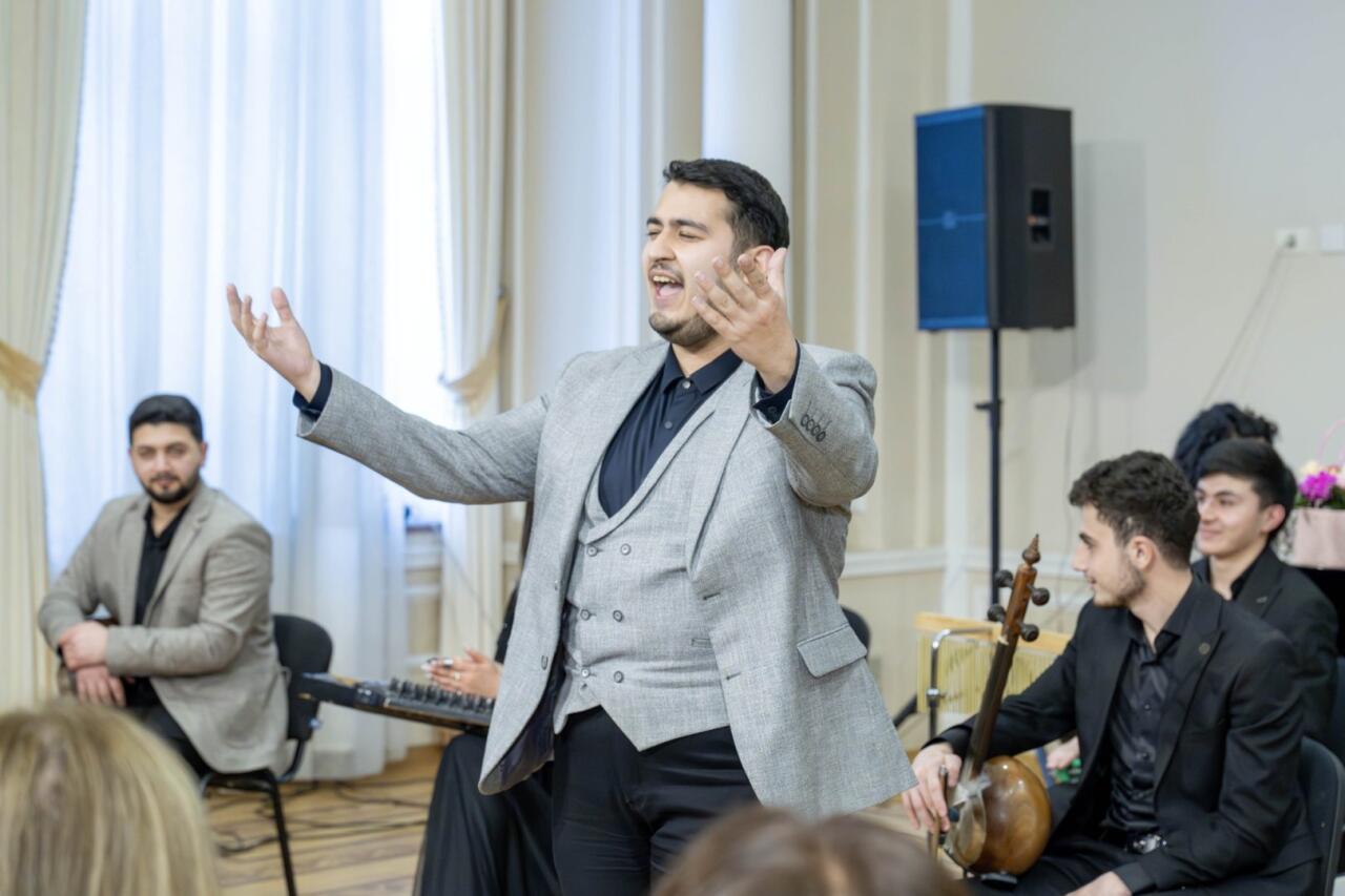 В Баку прошел вечер ансабля "Zəfər Yurdu"