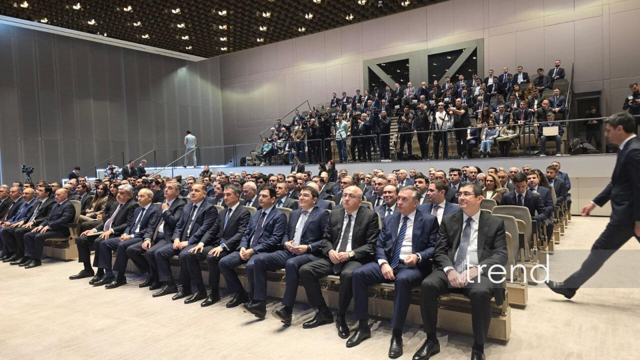 В Баку проходит форум, посвященный налоговой системе