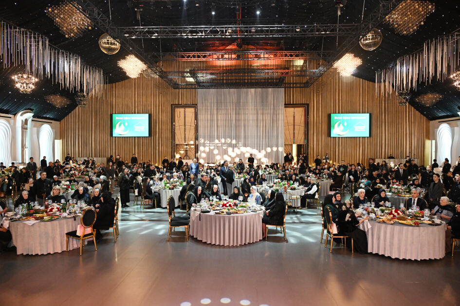 Лейла Алиева приняла участие в ифтаре вместе с семьями шехидов